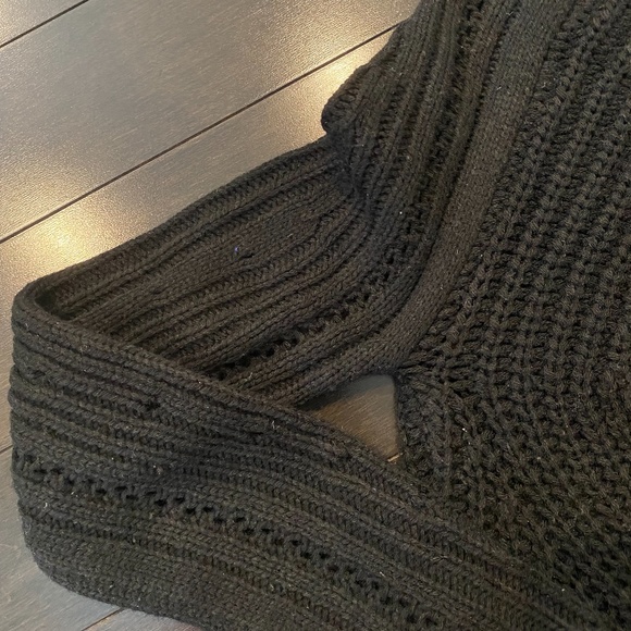 Material Girl Cropped Sweater - Picture 4 of 9